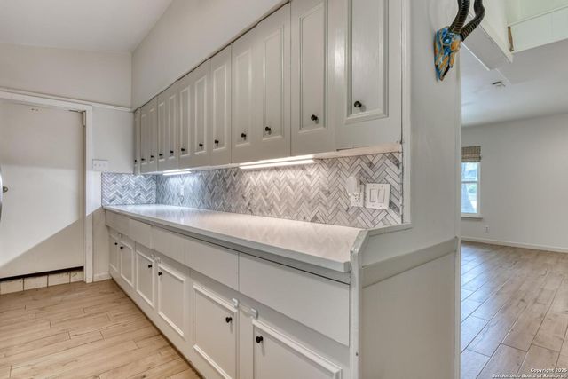 8811 Pineridge, San Antonio, TX 78217