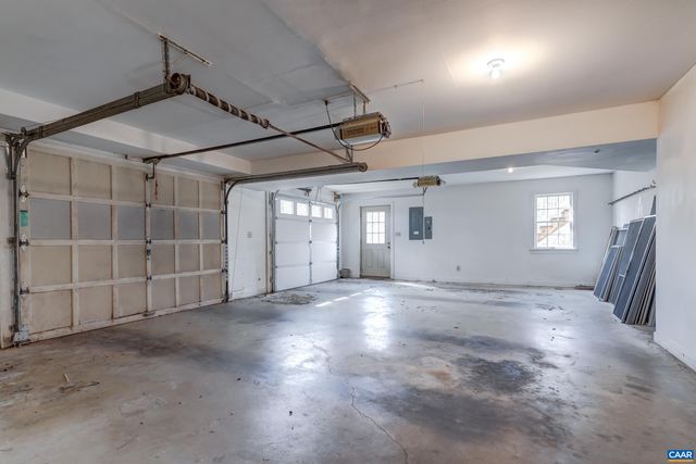 1480 STABLE LN, Charlottesville, VA 22903