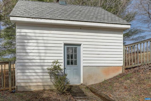 1480 STABLE LN, Charlottesville, VA 22903