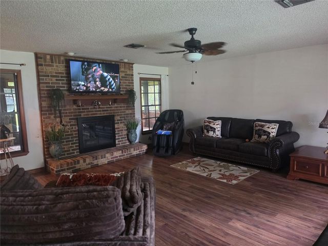 2417 S OAK PARK DRIVE, Deland, FL 32724