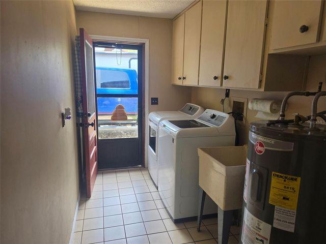 2417 S OAK PARK DRIVE, Deland, FL 32724