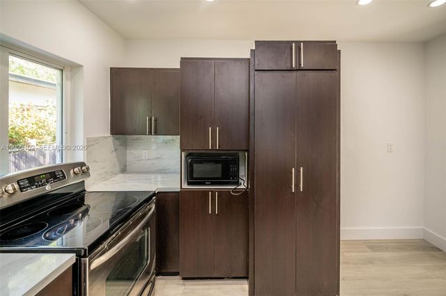 330 SW 27th Rd, Miami, FL 33129