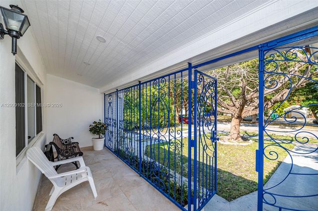 330 SW 27th Rd, Miami, FL 33129