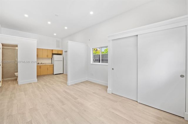 330 SW 27th Rd, Miami, FL 33129
