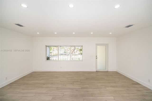 330 SW 27th Rd, Miami, FL 33129