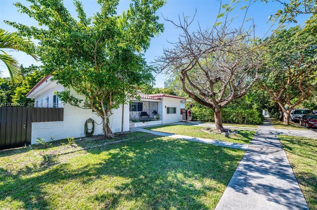 330 SW 27th Rd, Miami, FL 33129