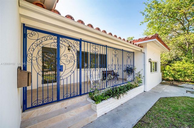 330 SW 27th Rd, Miami, FL 33129