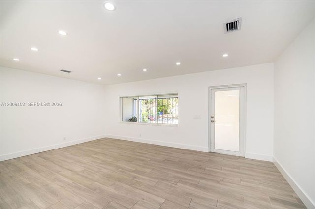 330 SW 27th Rd, Miami, FL 33129