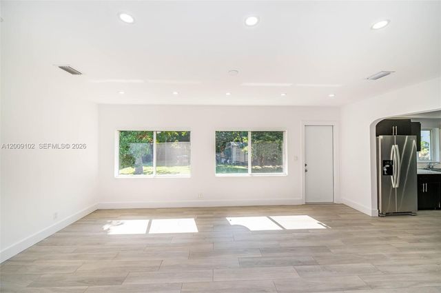 330 SW 27th Rd, Miami, FL 33129