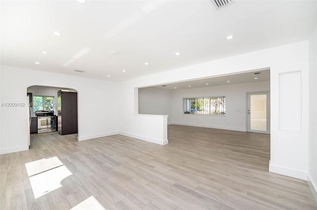 330 SW 27th Rd, Miami, FL 33129