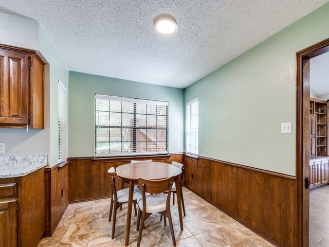 2206 Shady View Court, Arlington, TX 76013
