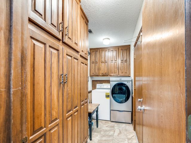 2206 Shady View Court, Arlington, TX 76013