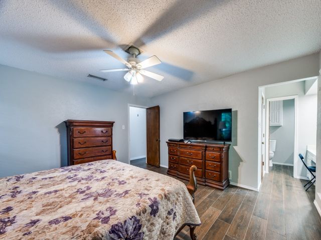 2206 Shady View Court, Arlington, TX 76013
