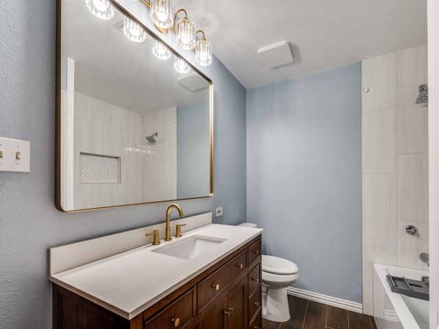 2206 Shady View Court, Arlington, TX 76013