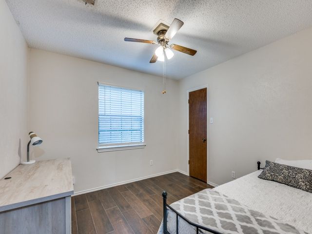 2206 Shady View Court, Arlington, TX 76013