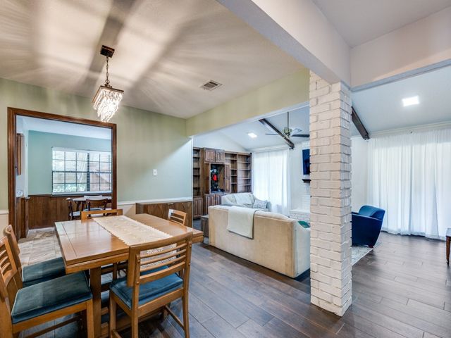 2206 Shady View Court, Arlington, TX 76013