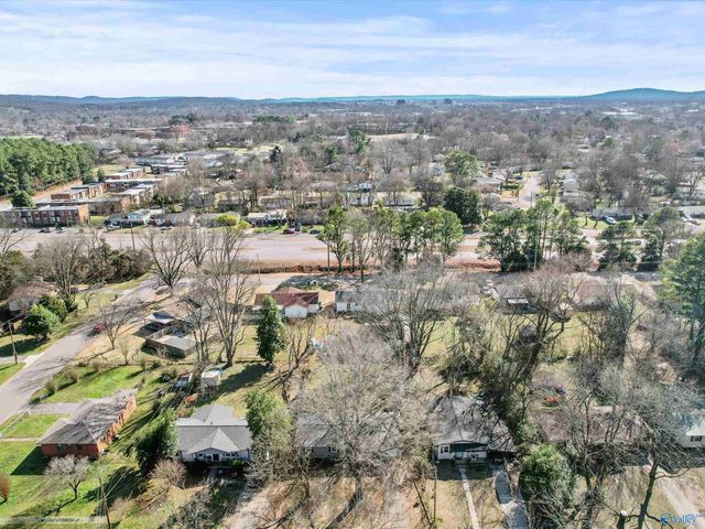 605 Kennan Road, Huntsville, AL 35811