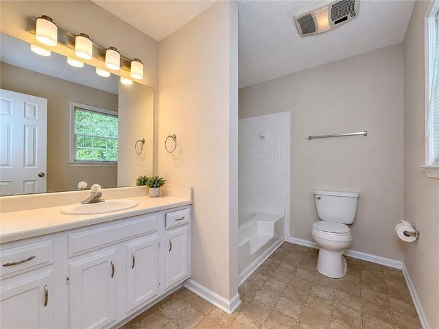 4117 Summer Wood Drive, Snellville, GA 30039