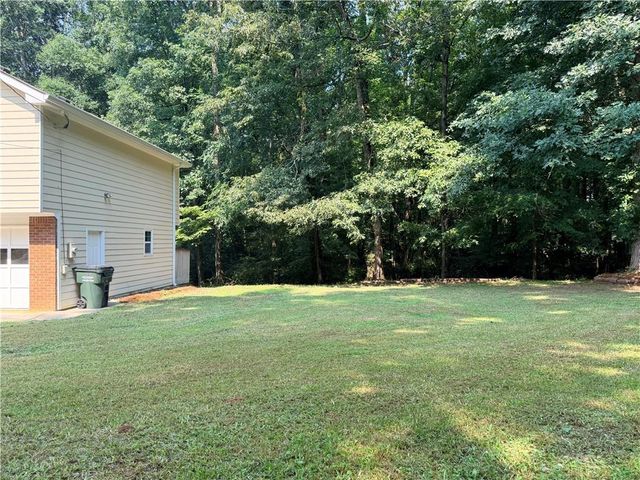 4117 Summer Wood Drive, Snellville, GA 30039