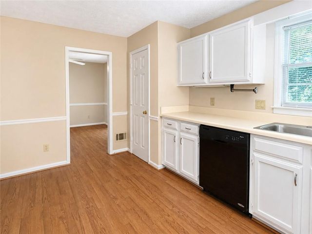 4117 Summer Wood Drive, Snellville, GA 30039