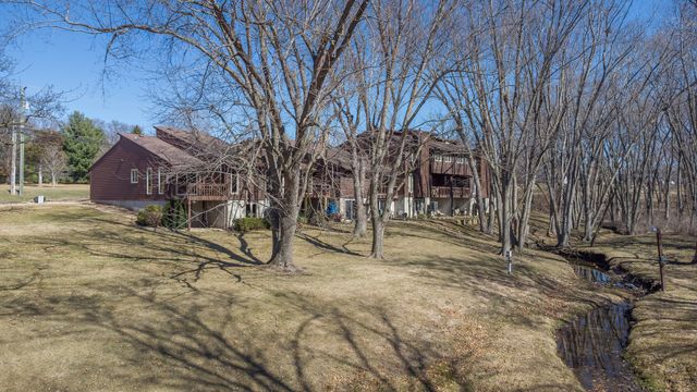 2917 Brookview Drive 1, Freeport, IL 61032