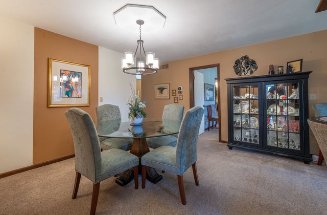 2917 Brookview Drive 1, Freeport, IL 61032