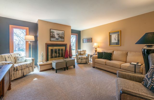 2917 Brookview Drive 1, Freeport, IL 61032