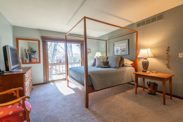 2917 Brookview Drive 1, Freeport, IL 61032