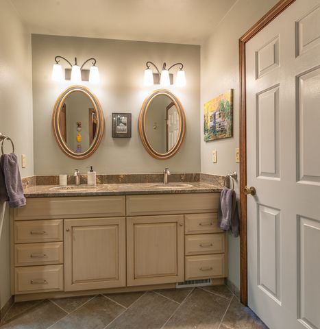 2917 Brookview Drive 1, Freeport, IL 61032