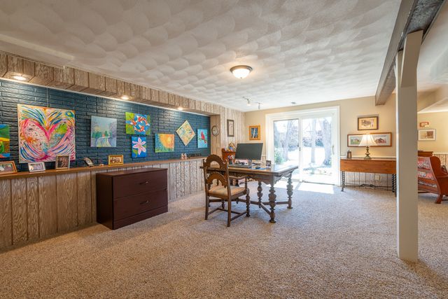 2917 Brookview Drive 1, Freeport, IL 61032