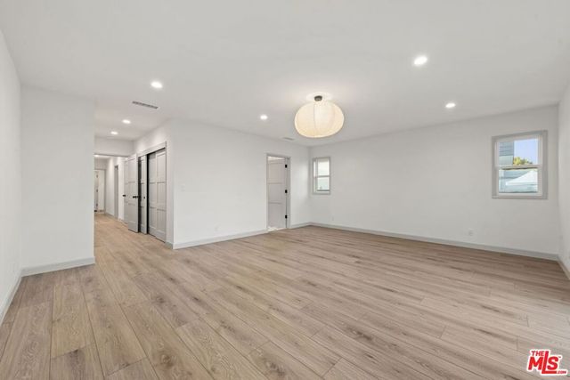 3866 Westside Avenue, Los Angeles, CA 90008