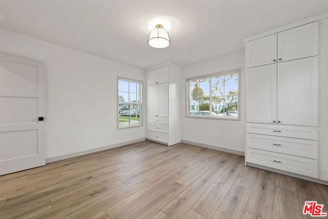 3866 Westside Avenue, Los Angeles, CA 90008