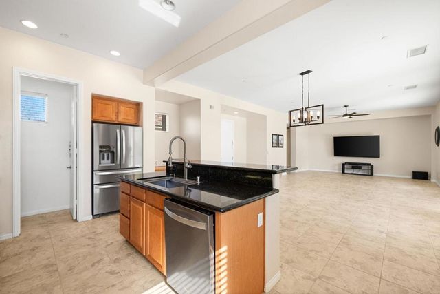 41252 Gaslight Avenue, Bermuda Dunes, CA 92203