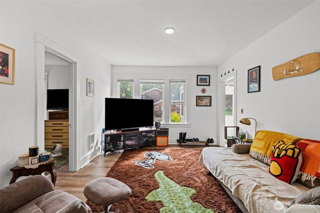 2102 -2108 N Oakes Street, Tacoma, WA 98406
