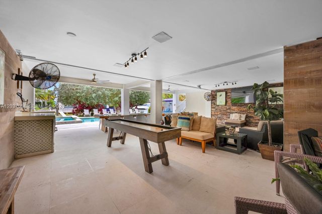 1076 NE Little River Drive, Miami, FL 33138