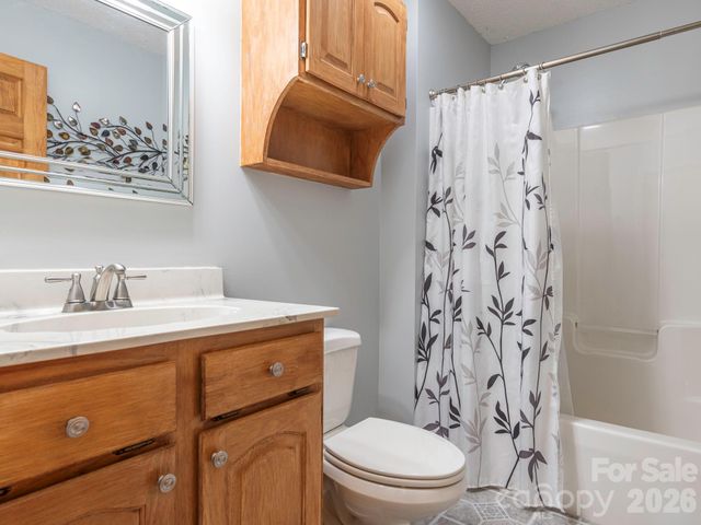 2434 Plantation Road NW, Concord, NC 28027