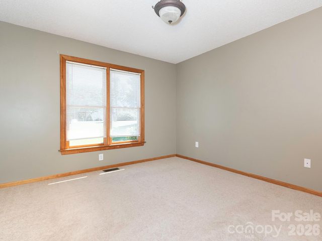 2434 Plantation Road NW, Concord, NC 28027