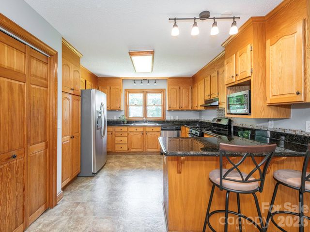 2434 Plantation Road NW, Concord, NC 28027