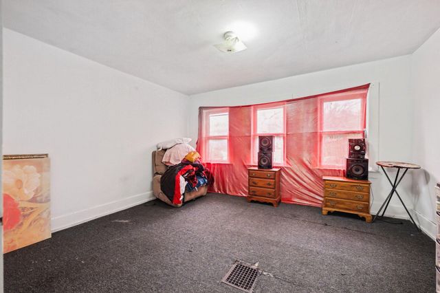 2832 6th Street, Muskegon Heights City, MI 49444