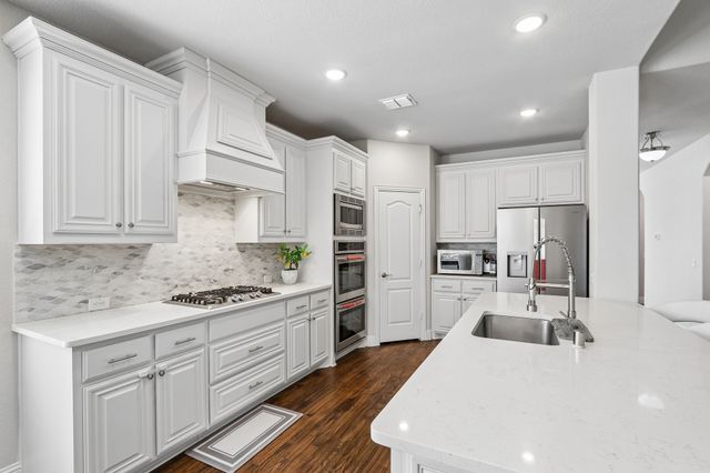 1409 Thrasher Drive, Little Elm, TX 75068