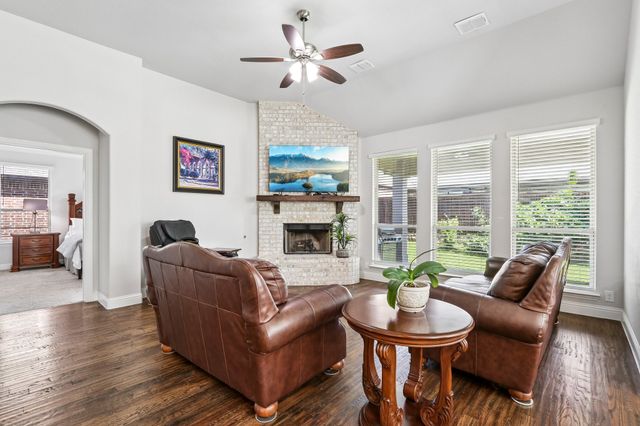 1409 Thrasher Drive, Little Elm, TX 75068