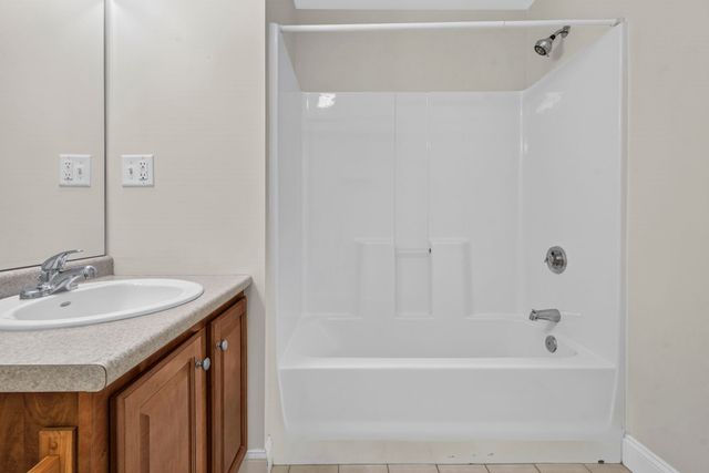 59 Cluff Rd Unit 37, Salem, NH 03079