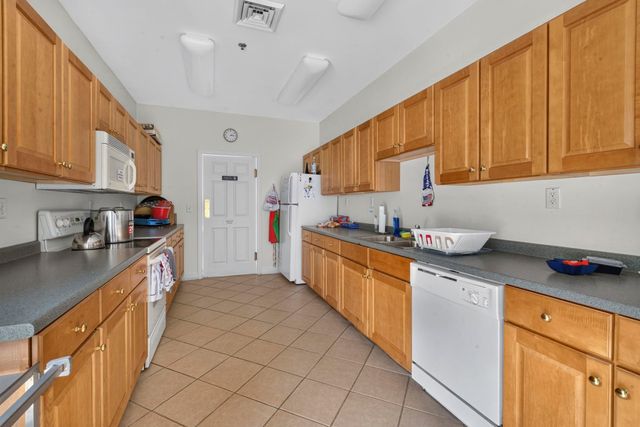 59 Cluff Rd Unit 37, Salem, NH 03079