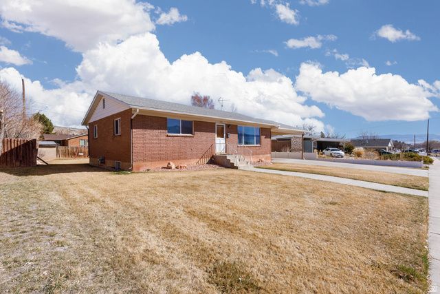 650 W 2ND AVE, Richfield, UT 84701