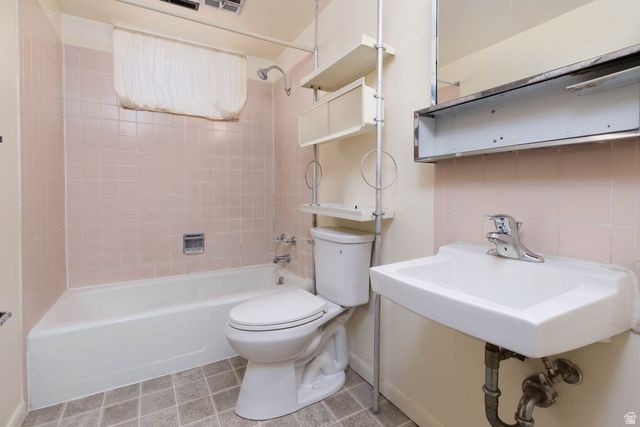 650 W 2ND AVE, Richfield, UT 84701