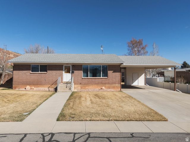 650 W 2ND AVE, Richfield, UT 84701