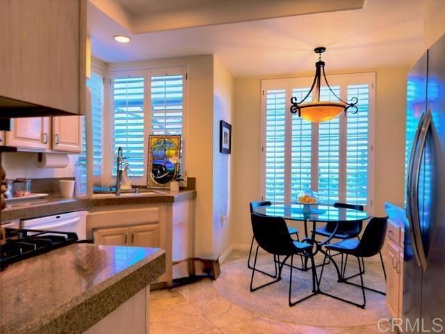 2335 Cartegena Way, Oceanside, CA 92056