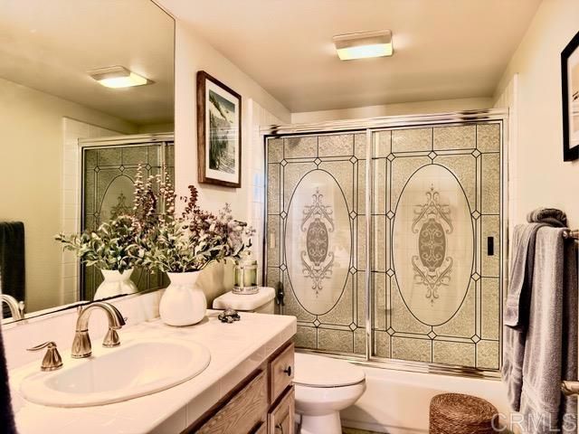 2335 Cartegena Way, Oceanside, CA 92056