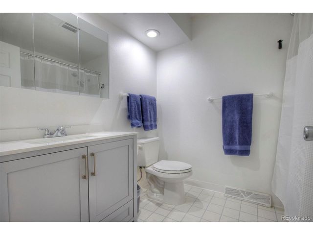 3032 S Saulsbury St, Denver, CO 80227