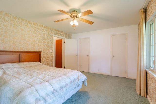 1319 Greenfield Road, Evansville, IN 47715